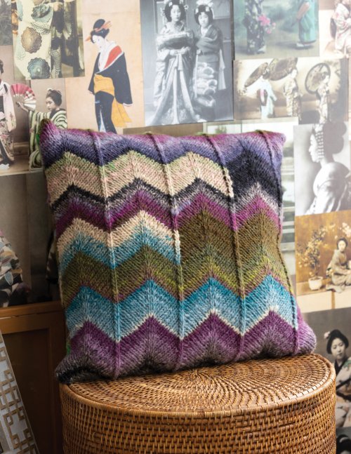 Kureyon Zig-Zag Pillow, free digital knitting pattern download