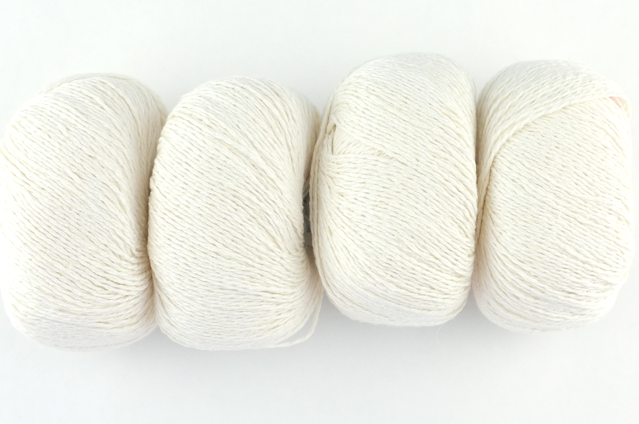 Hempathy no 092, Summer Cloud, hemp, cotton, modal knitting yarn in, linen-like DK weight knitting yarn